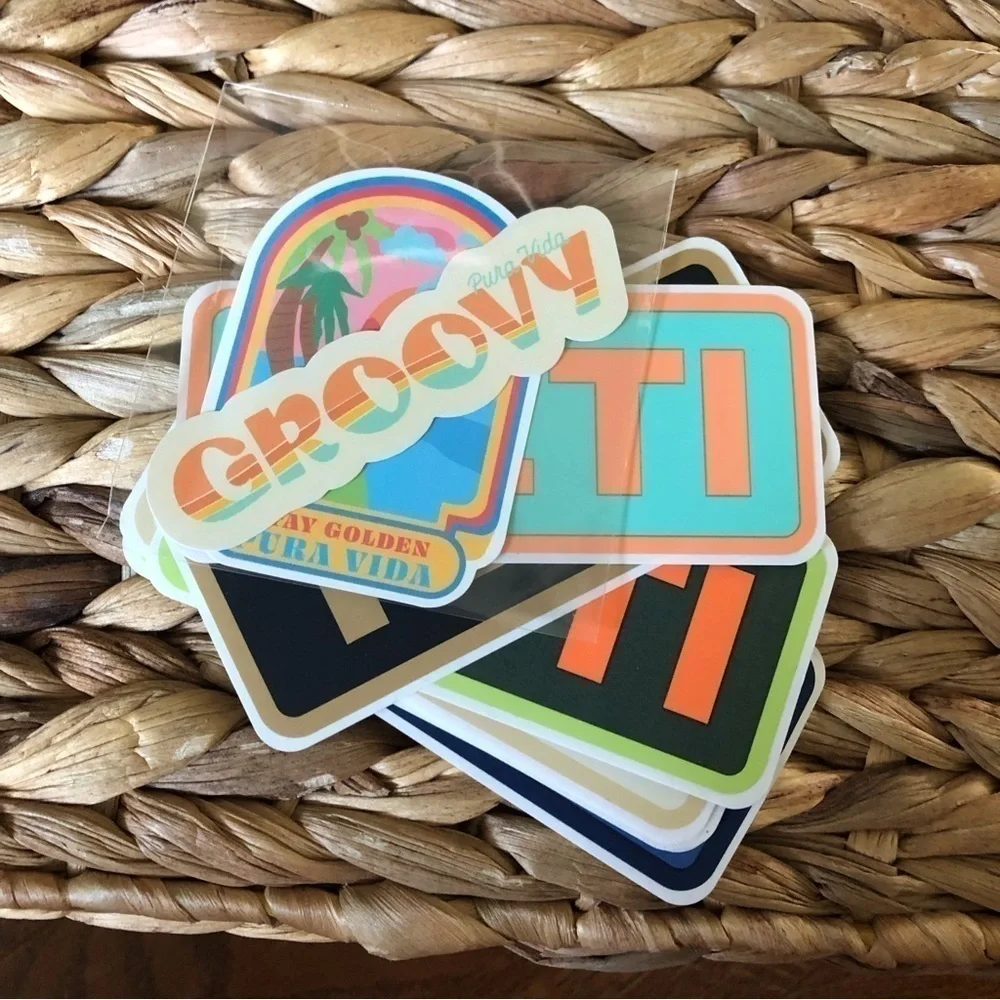 Random mix of pure vida and yeti stickers.